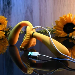 Evolved - The Monarch Strapless Strap On Vibrator - Geel