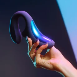 LELO - ENIGMA Wave Massager - Cyber Purple