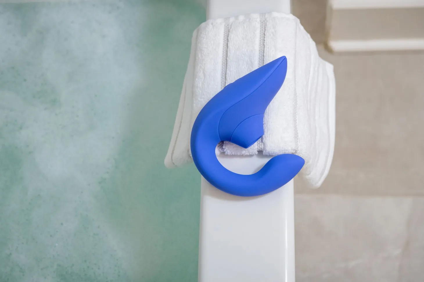 Womanizer - Blend - Vibrant Blue