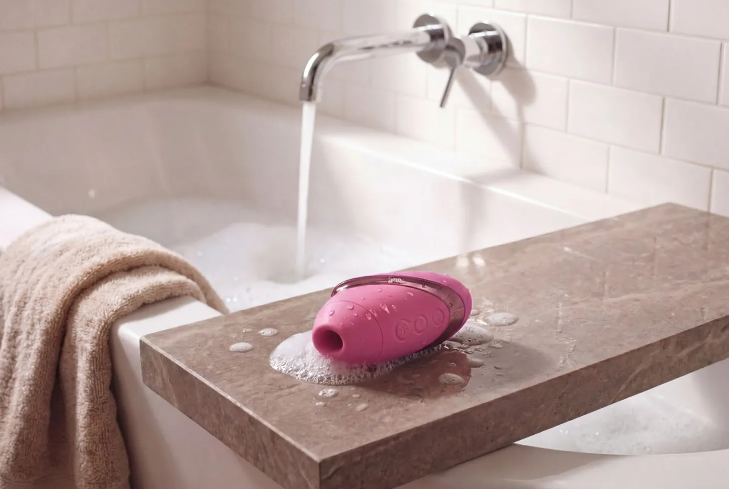 Womanizer Next Liberty Luchtdruk Stimulator - Vibrant Pink